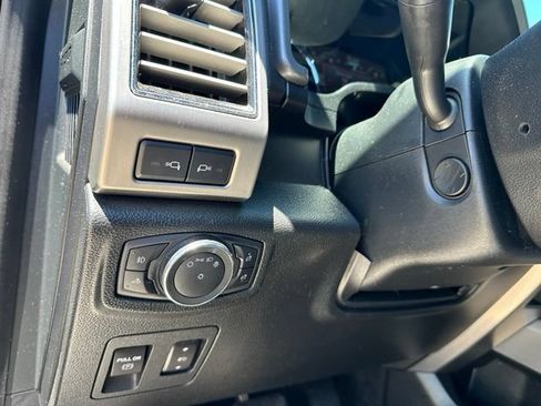 Used 2020 Ford F150 Platinum w/ Equipment Group 701A Luxury AWD/4WD image 17