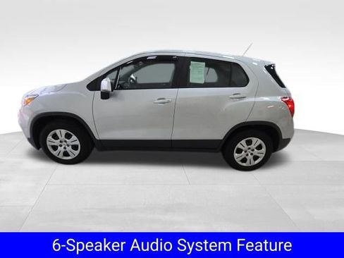 Used 2017 Chevrolet Trax LS image 4