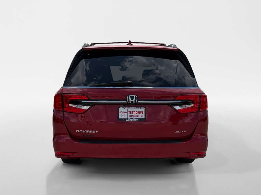 Used 2023 Honda Odyssey Elite image 4