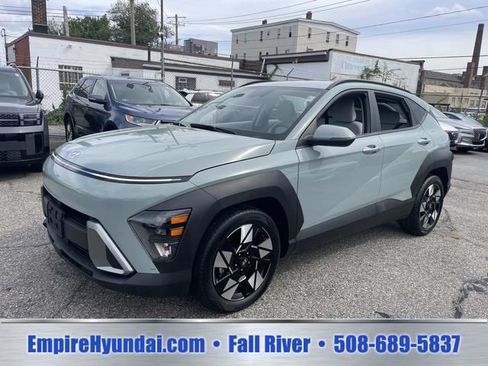 Used 2025 Hyundai Kona SEL FWD image 9