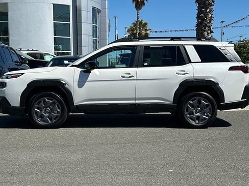 Certified 2026 Subaru Outback Premium AWD/4WD image 7