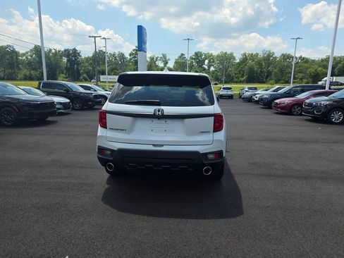 Used 2023 Honda Passport EX-L image 4