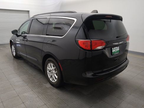 Used 2021 Chrysler Voyager Lxi FWD image 5