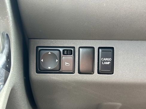 Used 2016 Nissan Frontier SV image 26