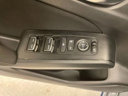 Used 2025 Honda Civic Sport image 19