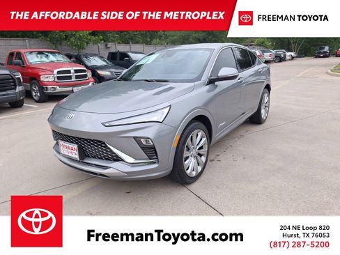 Used 2025 Buick Envista Preferred FWD image 1