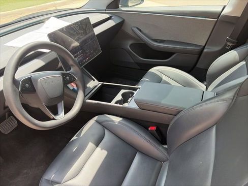 Used 2025 Tesla Model 3 RWD image 11