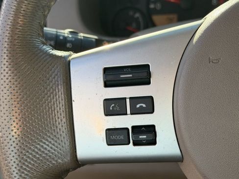 Used 2019 Nissan Frontier SV w/ Value Truck Package AWD/4WD image 25