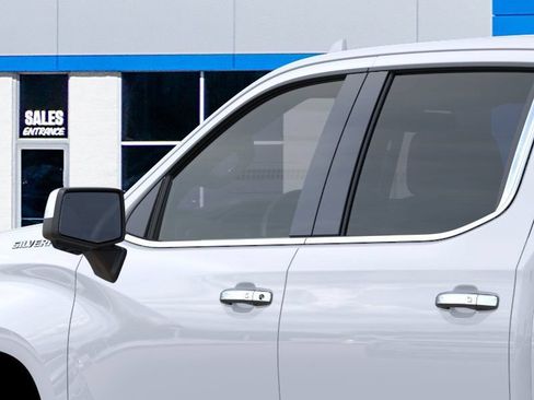 New 2026 Chevrolet Silverado 1500 LTZ w/ LTZ Premium Package AWD/4WD image 9