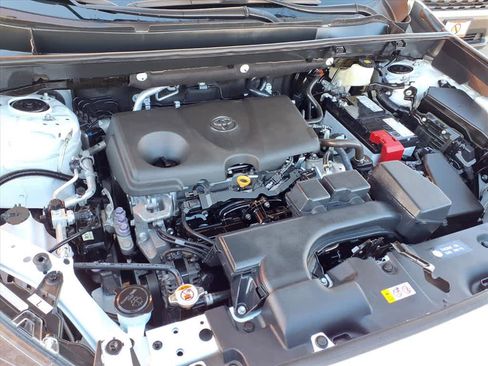 Certified 2025 Toyota RAV4 LE image 25