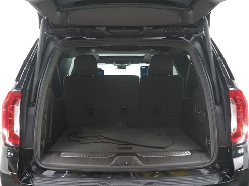 Used 2023 GMC Yukon XL Denali w/ Advanced Technology Package image 20