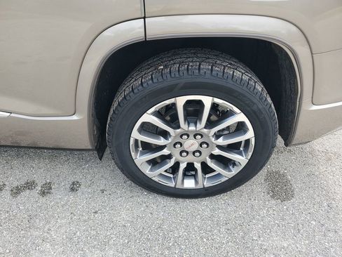 Used 2022 GMC Acadia Denali w/ Denali Ultimate Package image 20