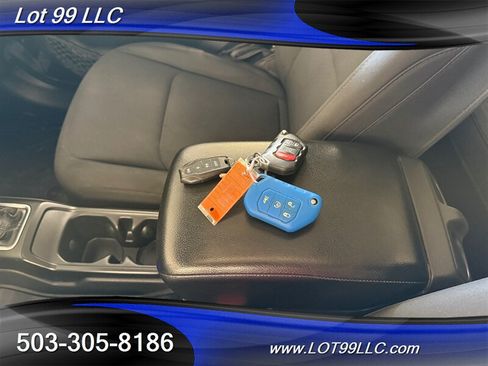 Used 2022 Jeep Gladiator Sport AWD/4WD image 48
