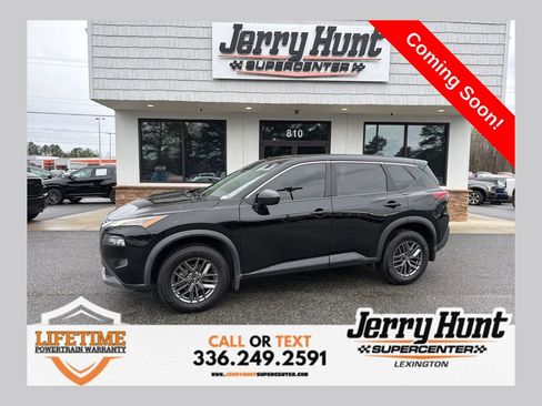 Used 2023 Nissan Rogue S image 1