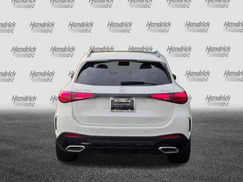 Certified 2025 Mercedes-Benz GLC 300 4MATIC w/ AMG Line image 9