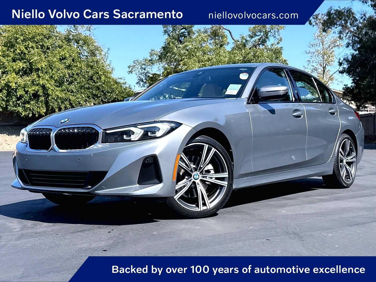 Used 2023 BMW 330i xDrive Sedan w/ Premium Package AWD/4WD image 1