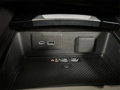 Used 2024 Buick Envision Avenir image 36