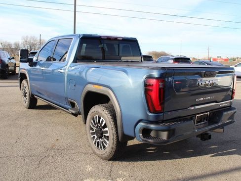New 2026 GMC Sierra 2500 Denali Ultimate image 3