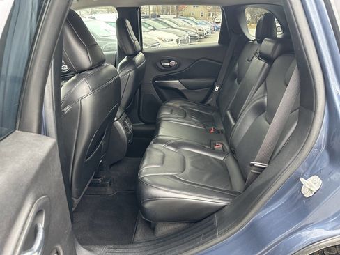 Used 2020 Jeep Cherokee Limited AWD/4WD image 13