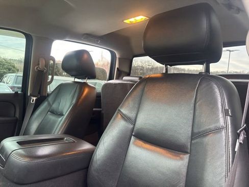 Used 2014 Chevrolet Silverado 2500 LTZ w/ LTZ Plus Package image 5