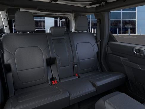 New 2026 Ford Bronco Badlands image 11