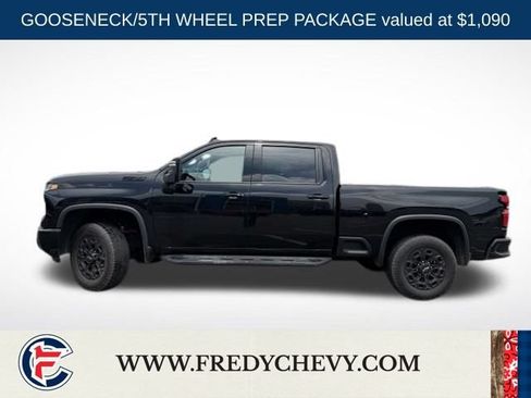 Used 2024 Chevrolet Silverado 2500 LTZ w/ LTZ Plus Package AWD/4WD image 9