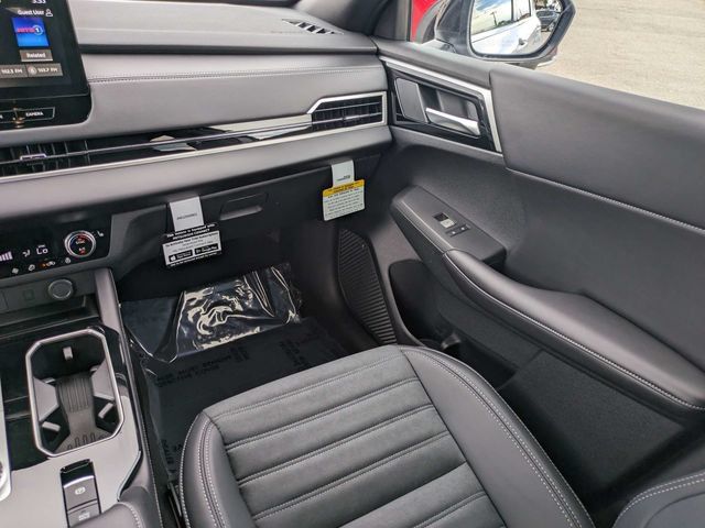 New 2026 Mitsubishi Outlander LE FWD image 17