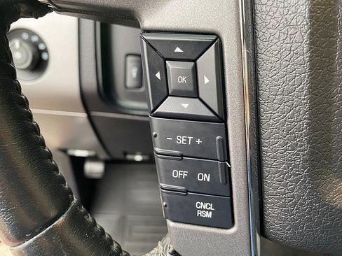 Certified 2017 Ford Expedition EL Platinum image 53