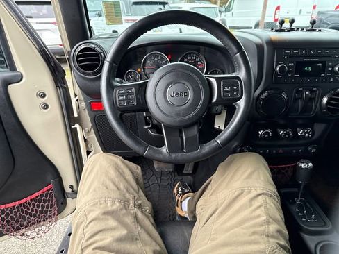 Used 2017 Jeep Wrangler Rubicon image 17