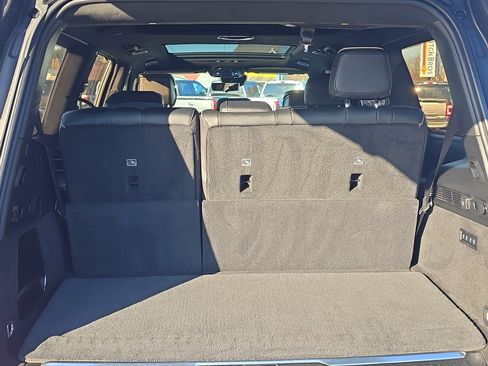 Used 2022 Jeep Grand Wagoneer Series III w/ Flexible Seating Group image 9