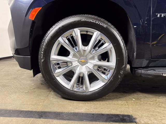 Used 2023 Chevrolet Tahoe High Country AWD/4WD image 11