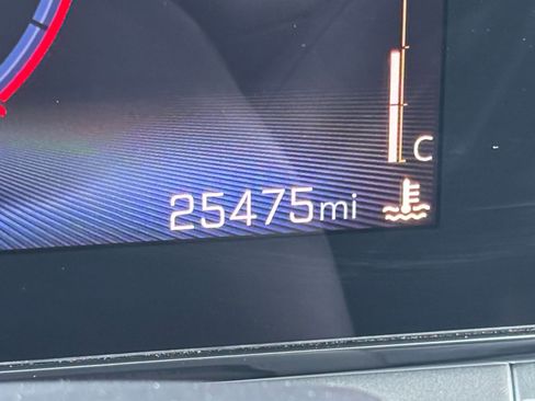 Used 2025 Chevrolet Trax LT image 39