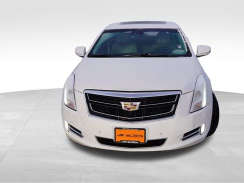 Used 2017 Cadillac XTS Luxury w/ Driver Awareness Package image 12