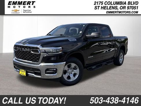 Used 2025 RAM 1500 Big Horn AWD/4WD image 1