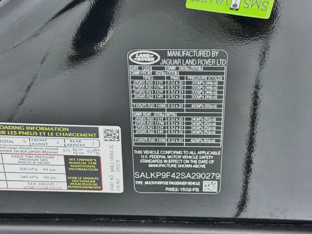 Used 2025 Land Rover Range Rover SE AWD/4WD image 34