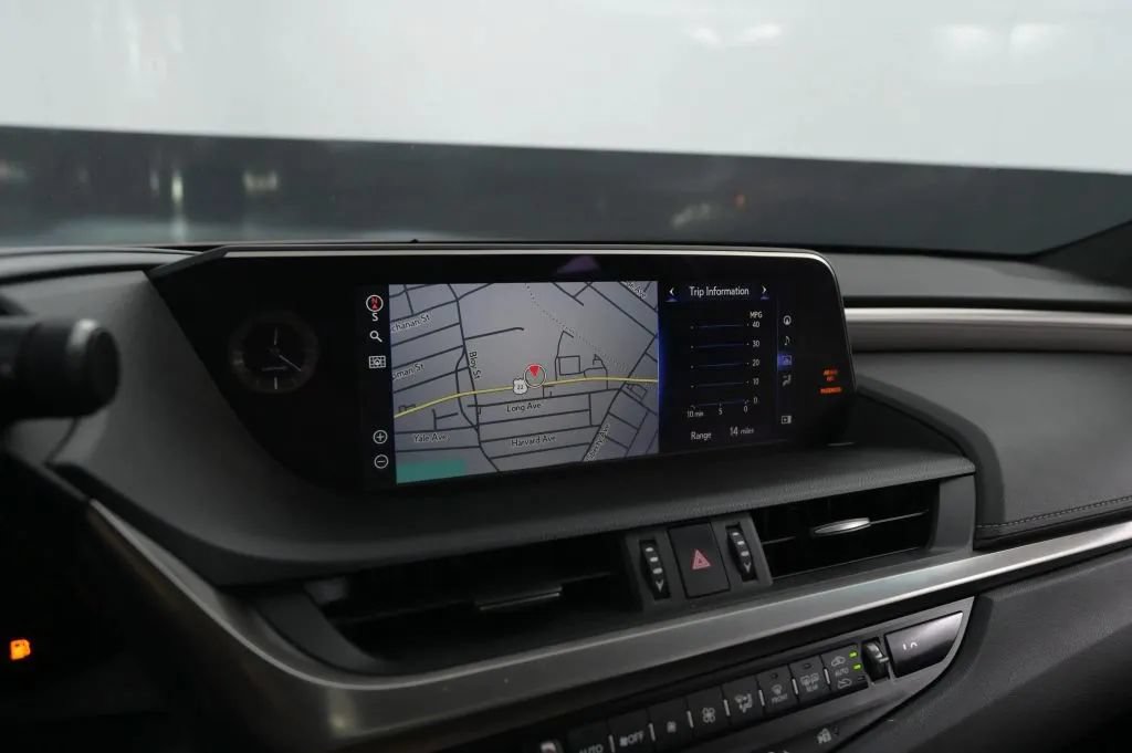 Used 2020 Lexus ES 350 F Sport w/ Accessory Package 2 FWD image 25