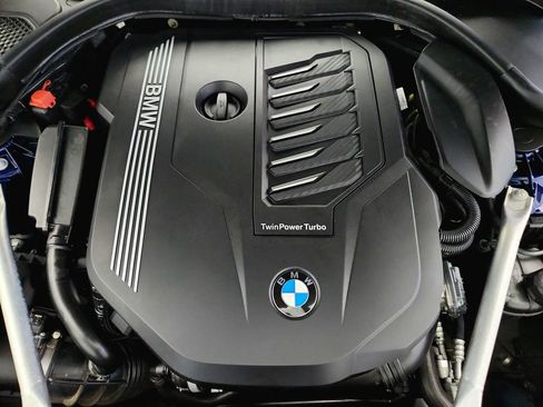 Used 2020 BMW 540i xDrive w/ M Sport Package AWD/4WD image 38