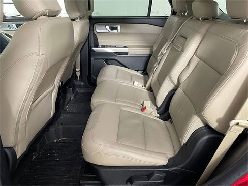 Used 2021 Ford Explorer Limited w/ Equipment Group 301A image 11