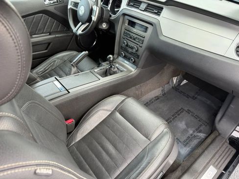 Used 2012 Ford Mustang Coupe RWD image 25