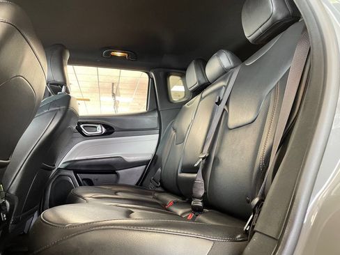 Used 2023 Jeep Compass Limited AWD/4WD image 18