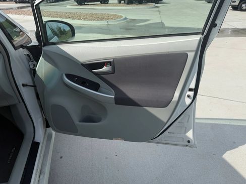 Used 2011 Toyota Prius Two FWD image 11