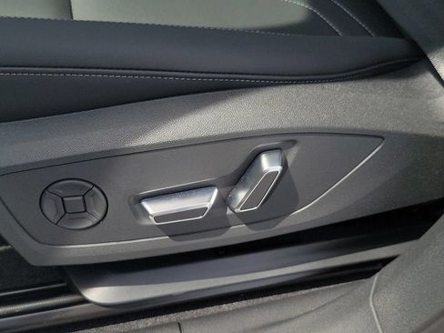 New 2026 Audi Q3 quattro 2.0T AWD/4WD image 18