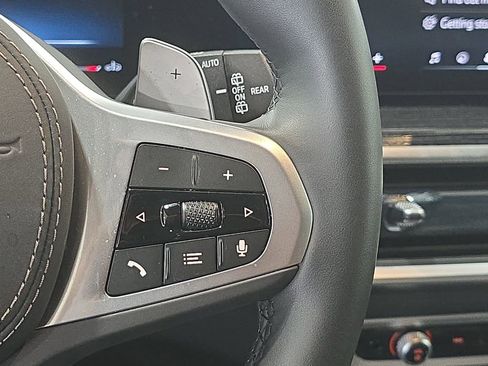 Used 2026 BMW X5 sDrive40i w/ M Sport Package image 14