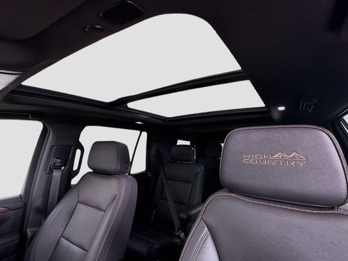 Used 2023 Chevrolet Tahoe High Country RWD image 23