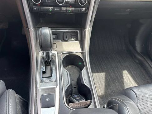 Used 2019 Subaru Ascent Limited AWD/4WD image 16