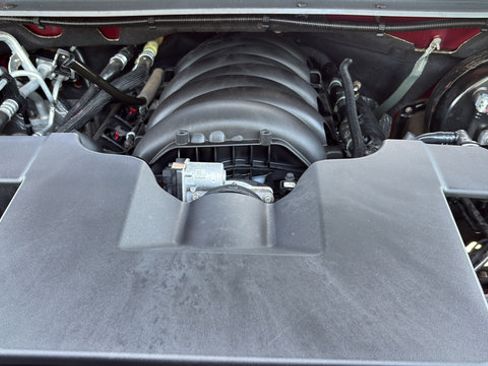 Used 2019 Chevrolet Tahoe Premier AWD/4WD image 32