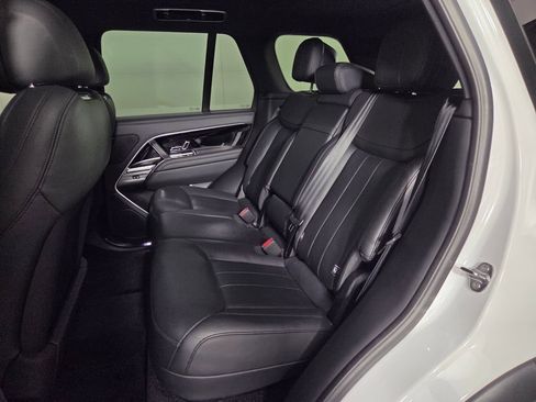 Used 2024 Land Rover Range Rover SE AWD/4WD image 23