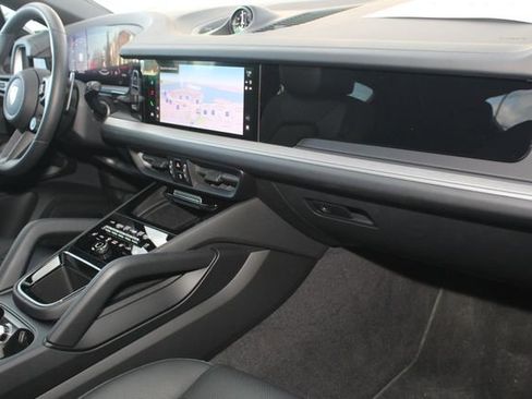 New 2026 Porsche Cayenne S image 26