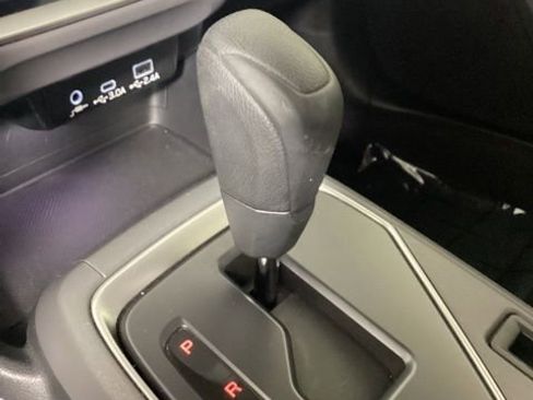 Used 2024 Subaru Crosstrek 2.0i Premium image 21