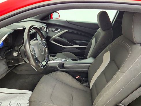 Used 2020 Chevrolet Camaro LT RWD image 18